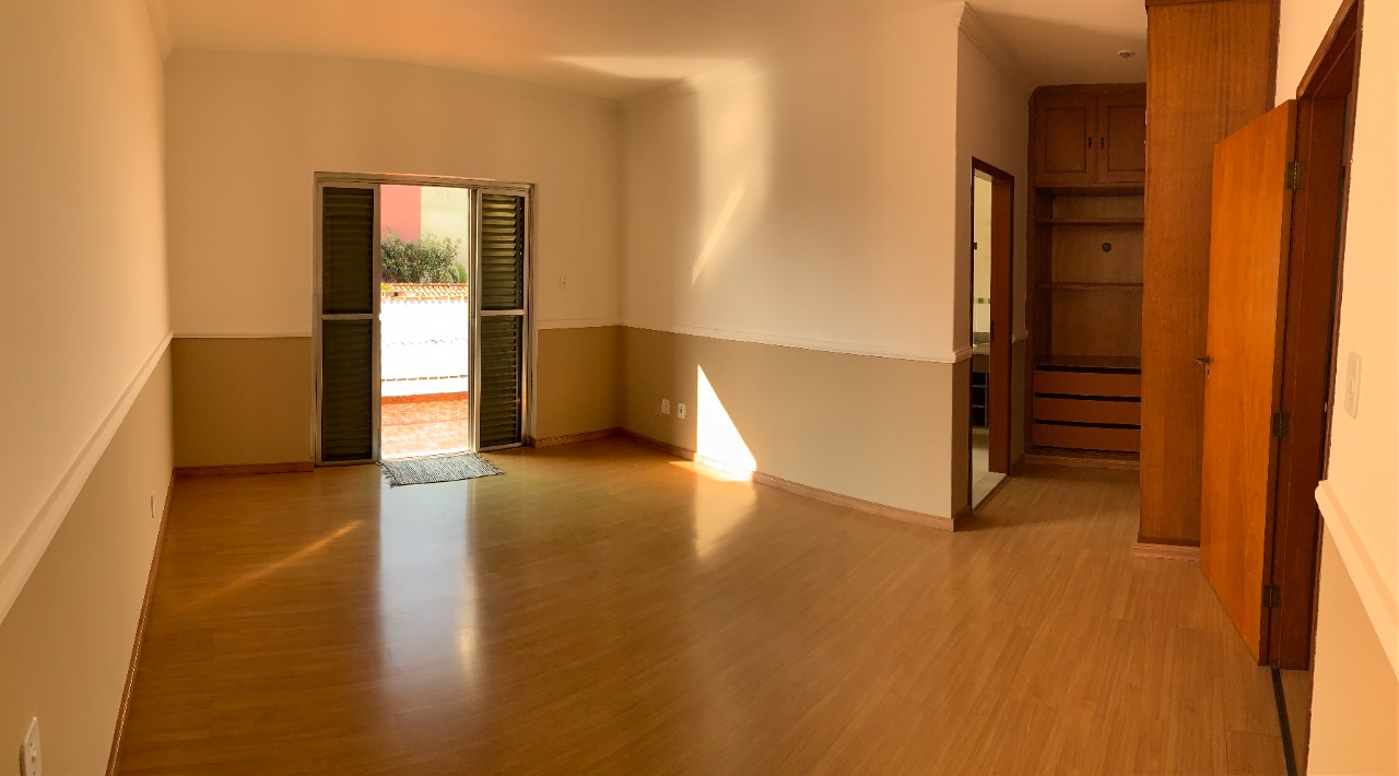 Imagem Sobrado com 4 Quartos à Venda, 408 m²em Vila Ipiranga - Mogi das Cruzes