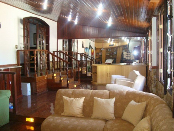Imagem Casa com 7 Quartos à Venda, 400 m² em Cadetes Fabres - Guapimirim