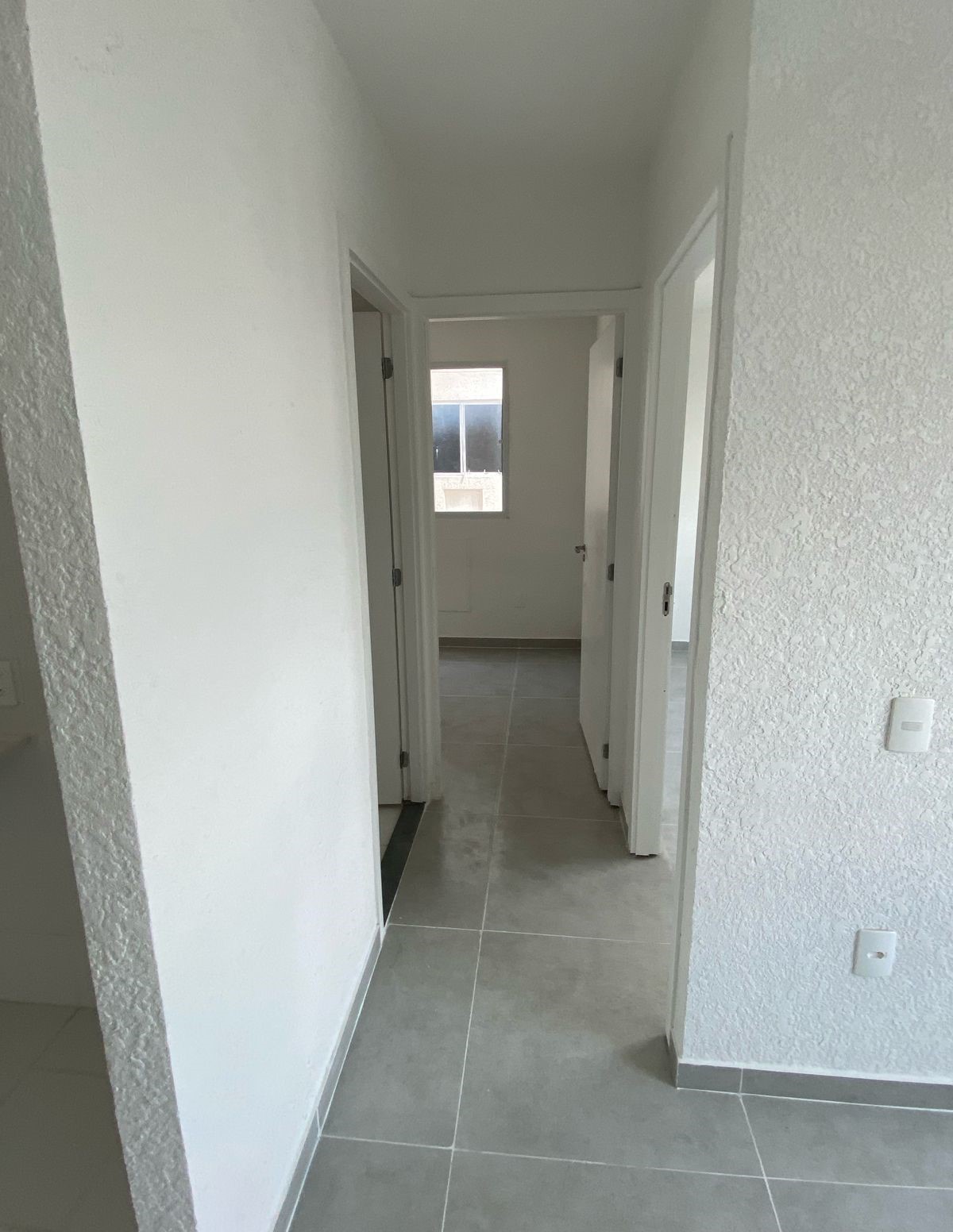 Imagem Apartamento com 2 Quartos à Venda, 45 m² em Santa Cruz - Rio de Janeiro