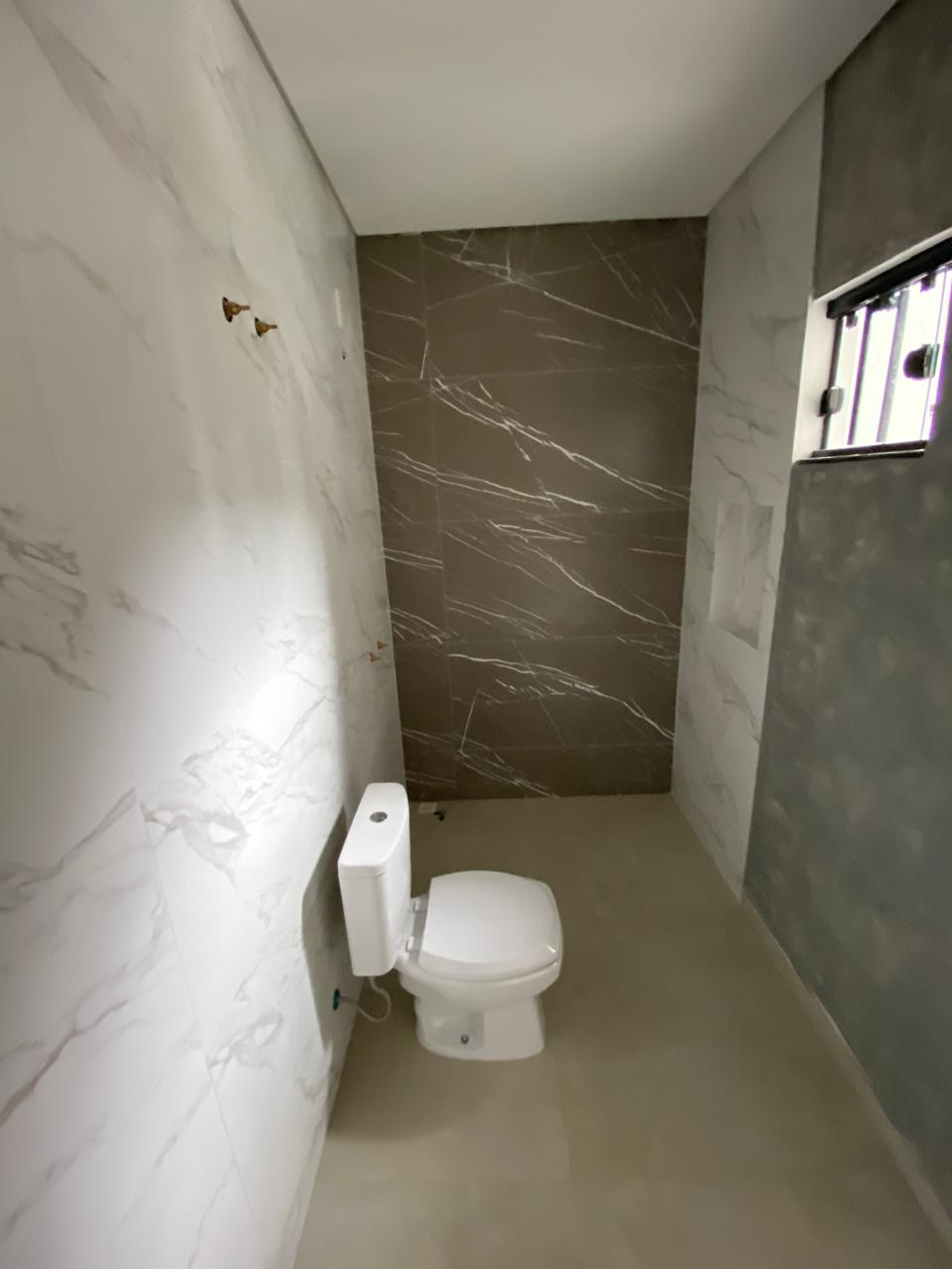 Imagem Sobrado à Venda, 220 m²em Floresta - Joinville