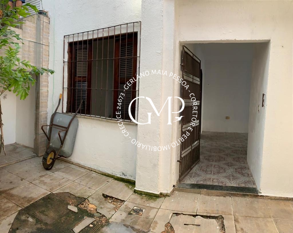 Imagem Casa com 5 Quartos à Venda, 360 m²em Monte Castelo - Fortaleza Imagem Casa com 5 Quartos à Venda, 360 m²em Monte Castelo - Fortaleza