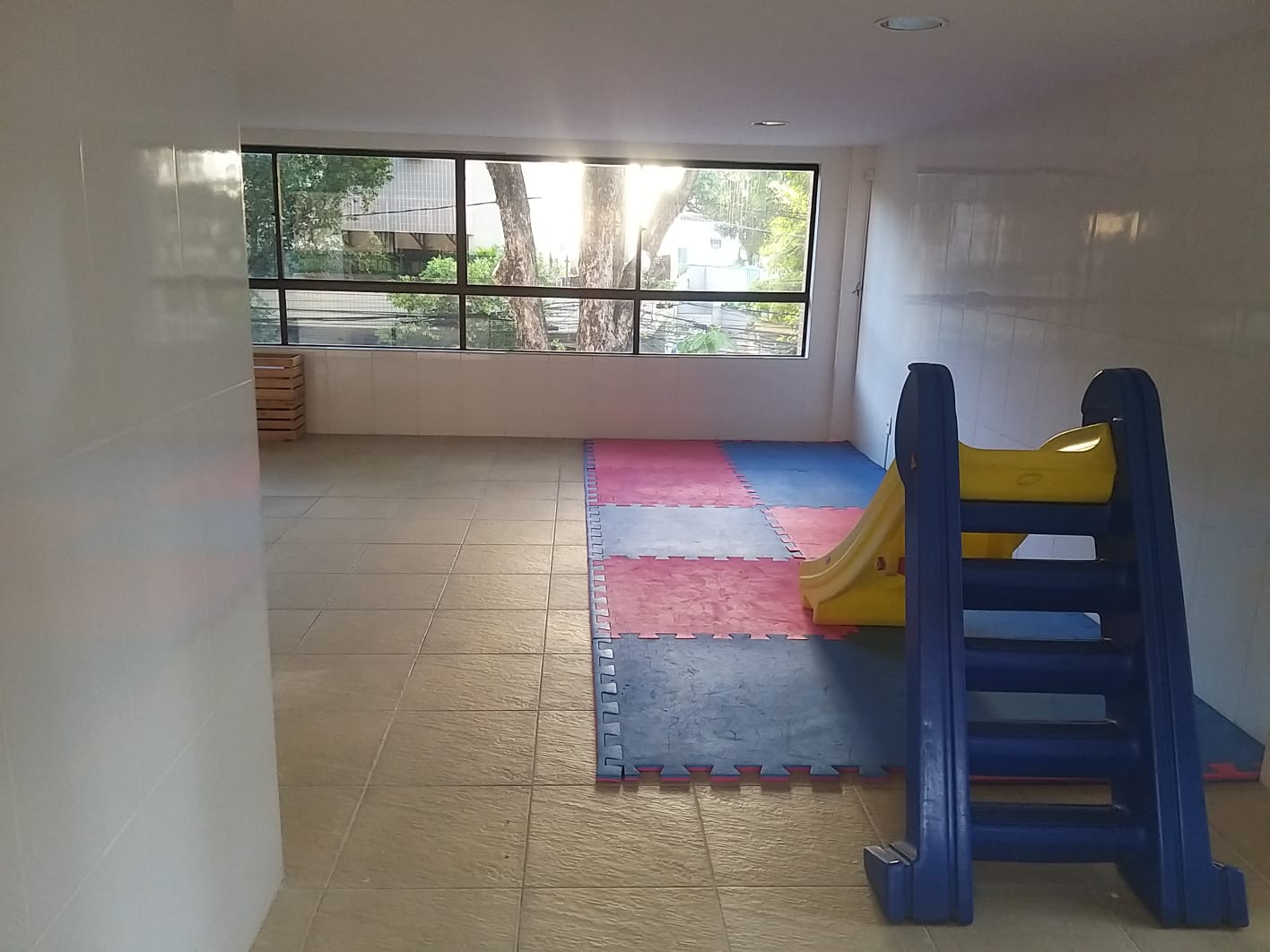 Imagem Apartamento com 5 Quartos à Venda, 520 m²em Espinheiro - Recife