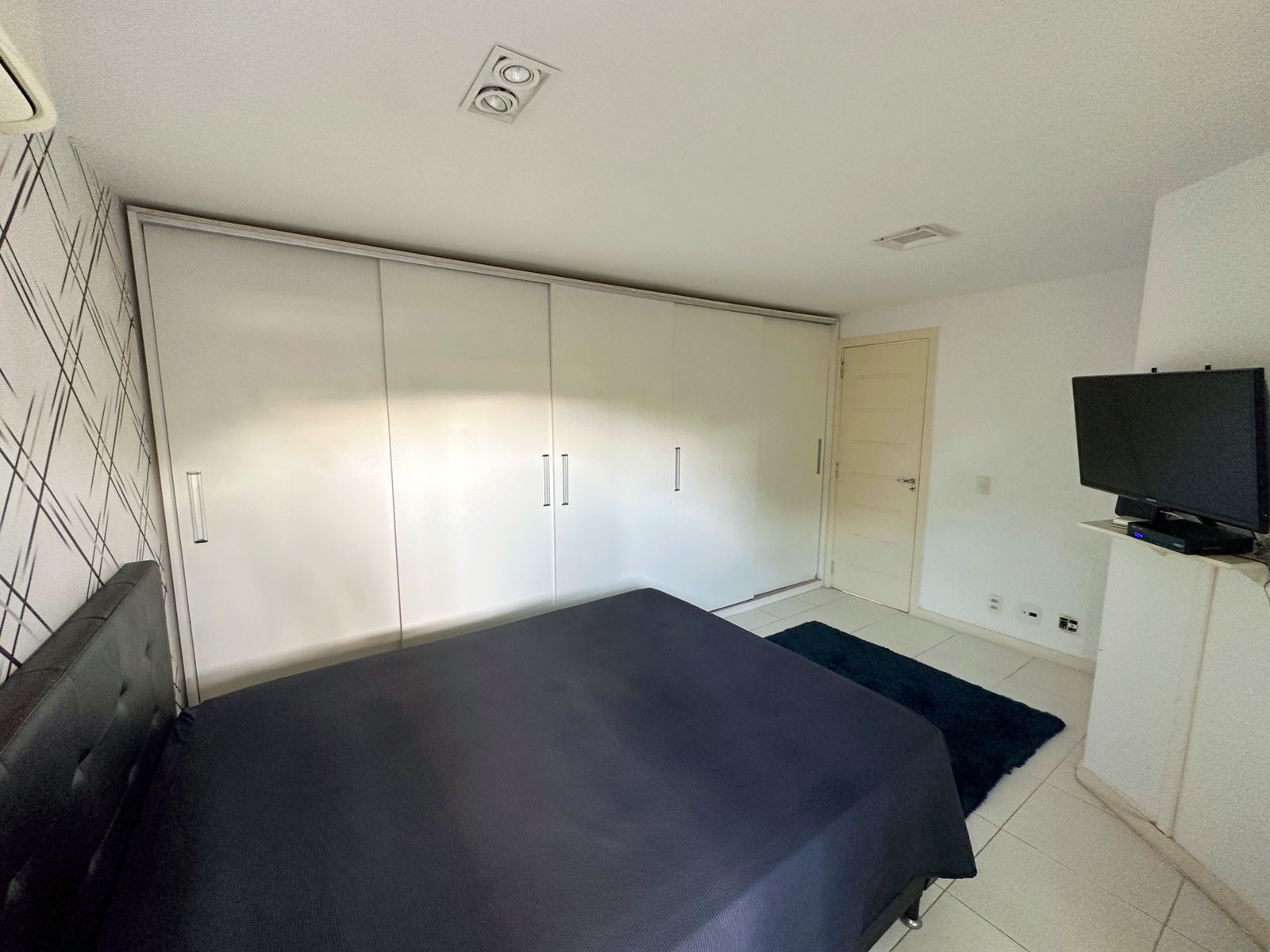 Imagem Casa de Condomínio com 2 Quartos à Venda, 94 m² em Camboinhas - Niterói Imagem Casa de Condomínio com 2 Quartos à Venda, 94 m² em Camboinhas - Niterói