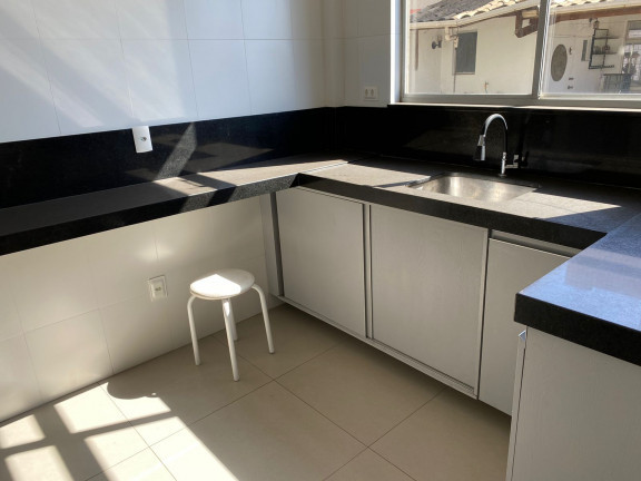 Imagem Cobertura com 4 Quartos à Venda, 230 m²em Ouro Preto - Belo Horizonte Imagem Cobertura com 4 Quartos à Venda, 230 m²em Ouro Preto - Belo Horizonte