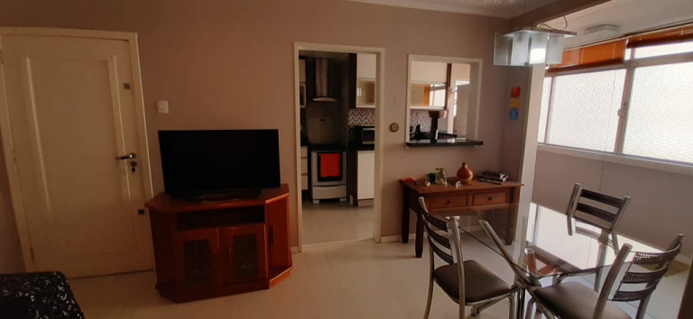 Imagem Apartamento com 2 Quartos à Venda, 70 m² em Passo da Areia - Porto Alegre
