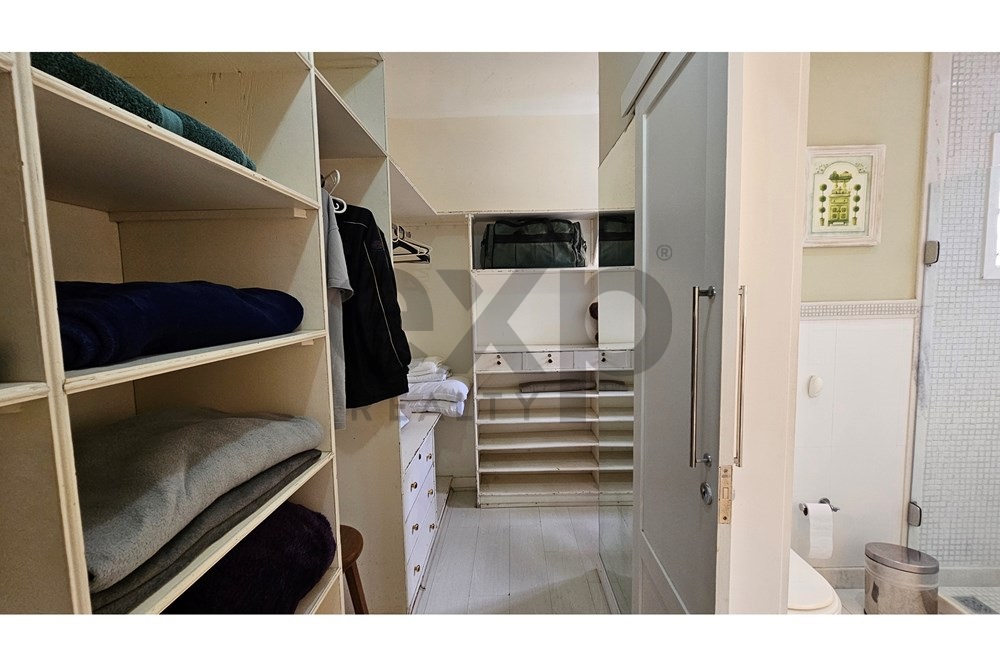 Imagem Casa de Condomínio com 4 Quartos à Venda, 285 m² em Itaipava - Petrópolis