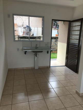 Imagem Casa de Condomínio com 2 Quartos à Venda, 45 m² em São Francisco II - Senador Canedo