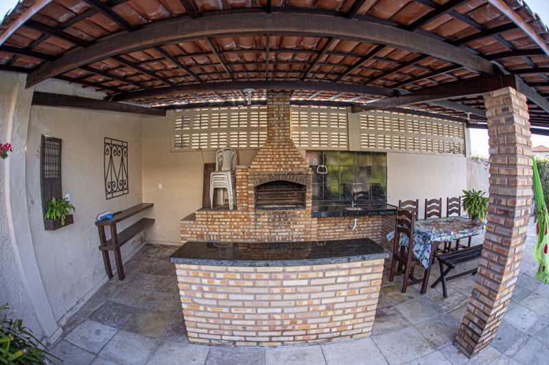 Imagem Casa com 6 Quartos à Venda, 412 m² em Pacheco - Caucaia