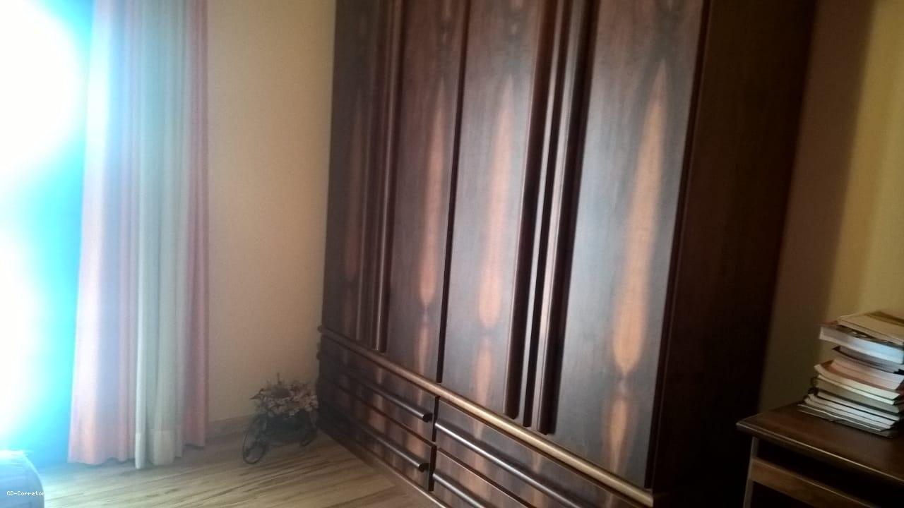 Imagem Sobrado com 3 Quartos à Venda, 182 m²em Bocaina - Ribeirão Pires