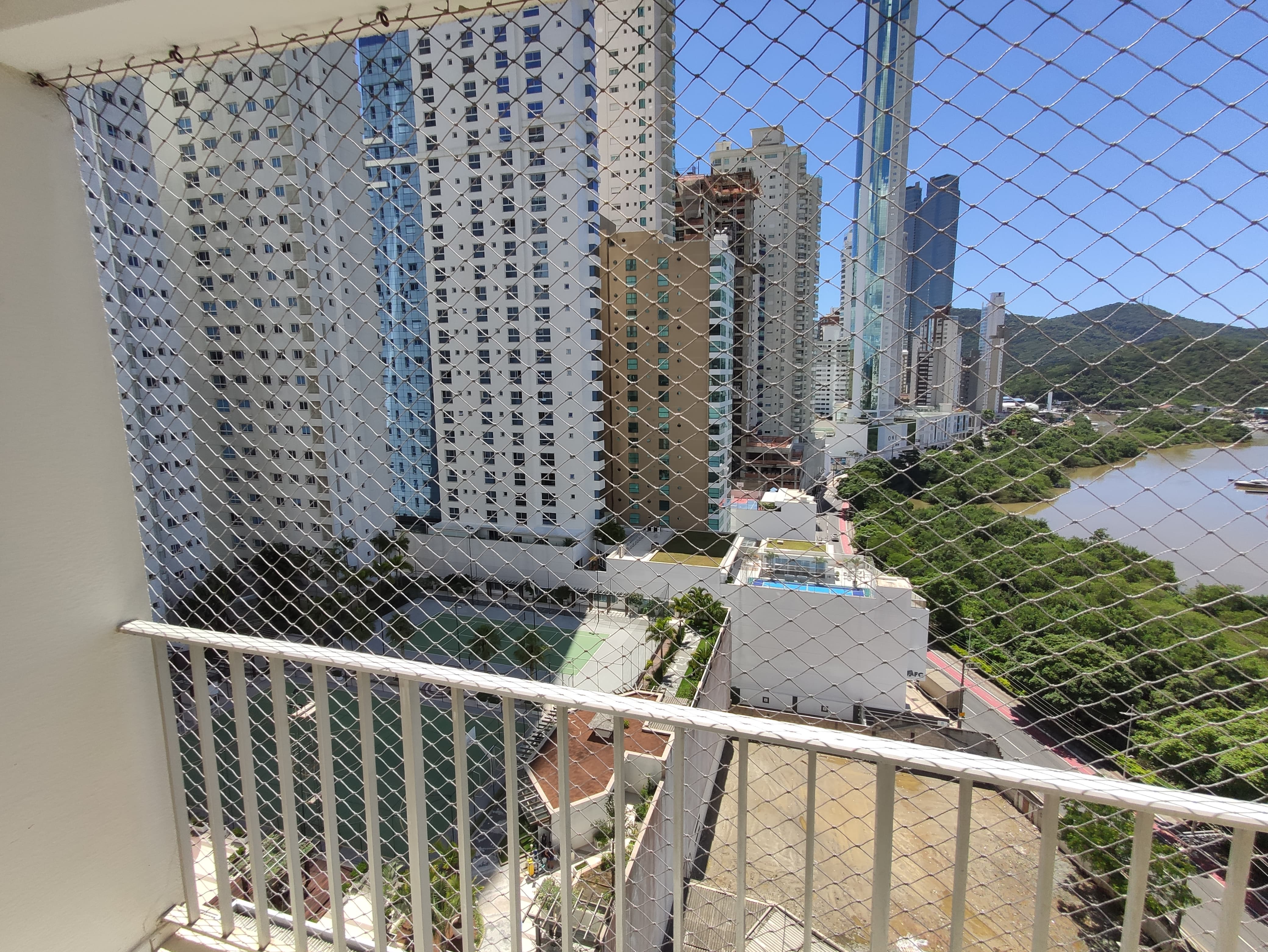 Imagem Apartamento com 2 Quartos à Venda, 80 m²em Centro - Balneário Camboriú