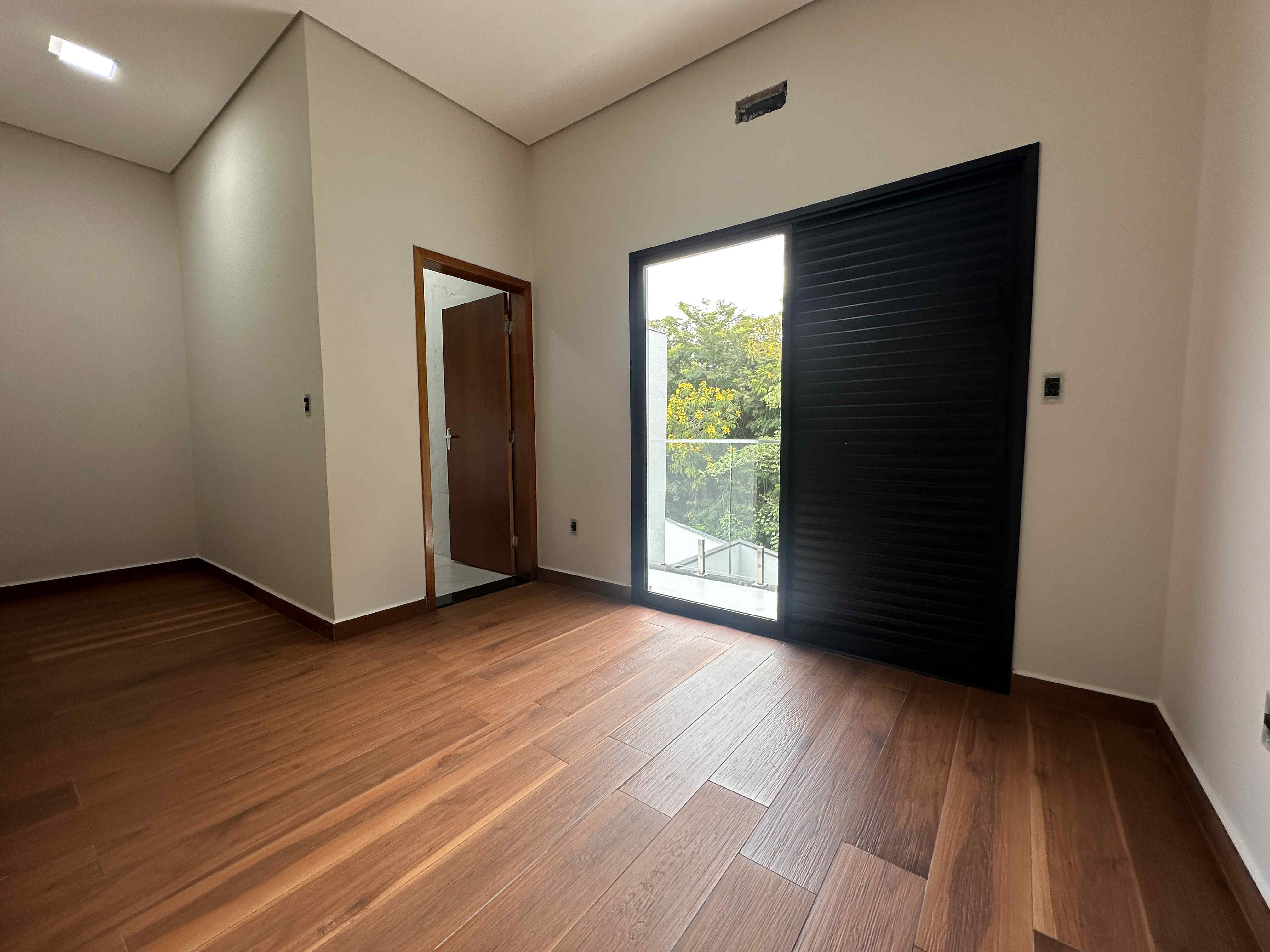 Imagem Casa de Condomínio com 4 Quartos à Venda, 175 m²em Jardim Guarujá - Salto Imagem Casa de Condomínio com 4 Quartos à Venda, 175 m²em Jardim Guarujá - Salto