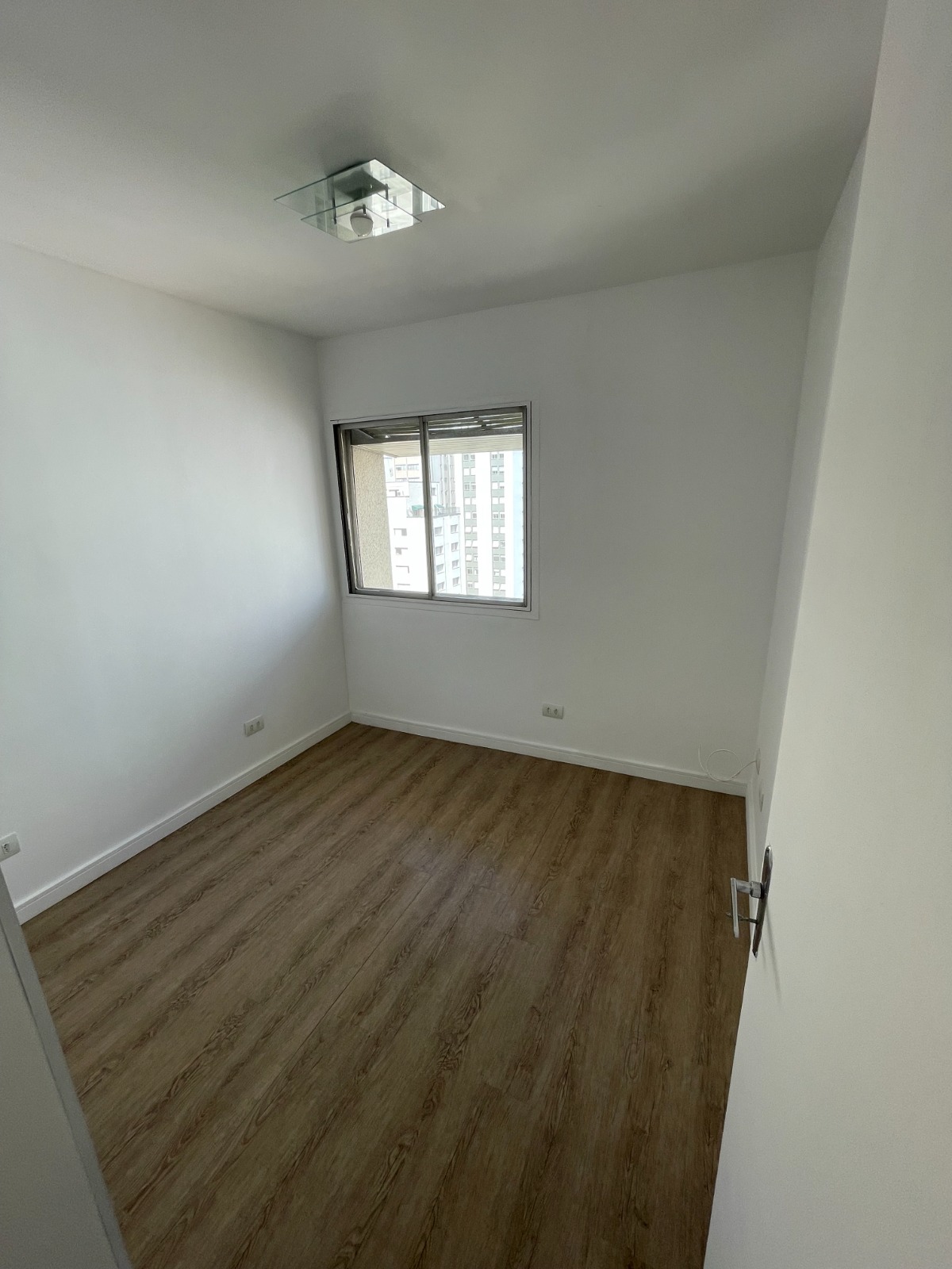 Imagem Apartamento com 2 Quartos à Venda, 54 m²em Moema - São Paulo