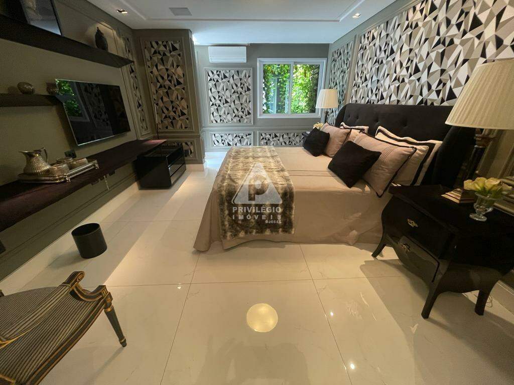 Imagem Cobertura com 6 Quartos à Venda, 558 m²em Copacabana - Rio de Janeiro