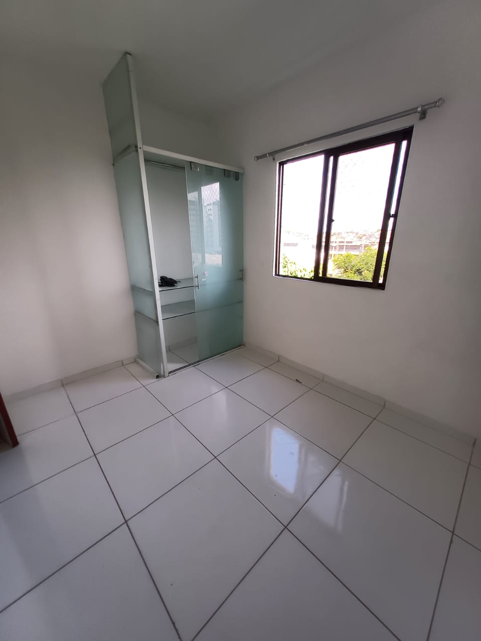 Imagem Apartamento com 2 Quartos para Alugar, 60 m²em Centro - Lauro de Freitas Imagem Apartamento com 2 Quartos para Alugar, 60 m²em Centro - Lauro de Freitas