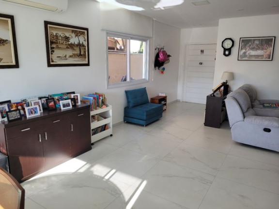 Imagem Casa de Condomínio com 3 Quartos à Venda, 210 m² em Urbanova - São José dos Campos