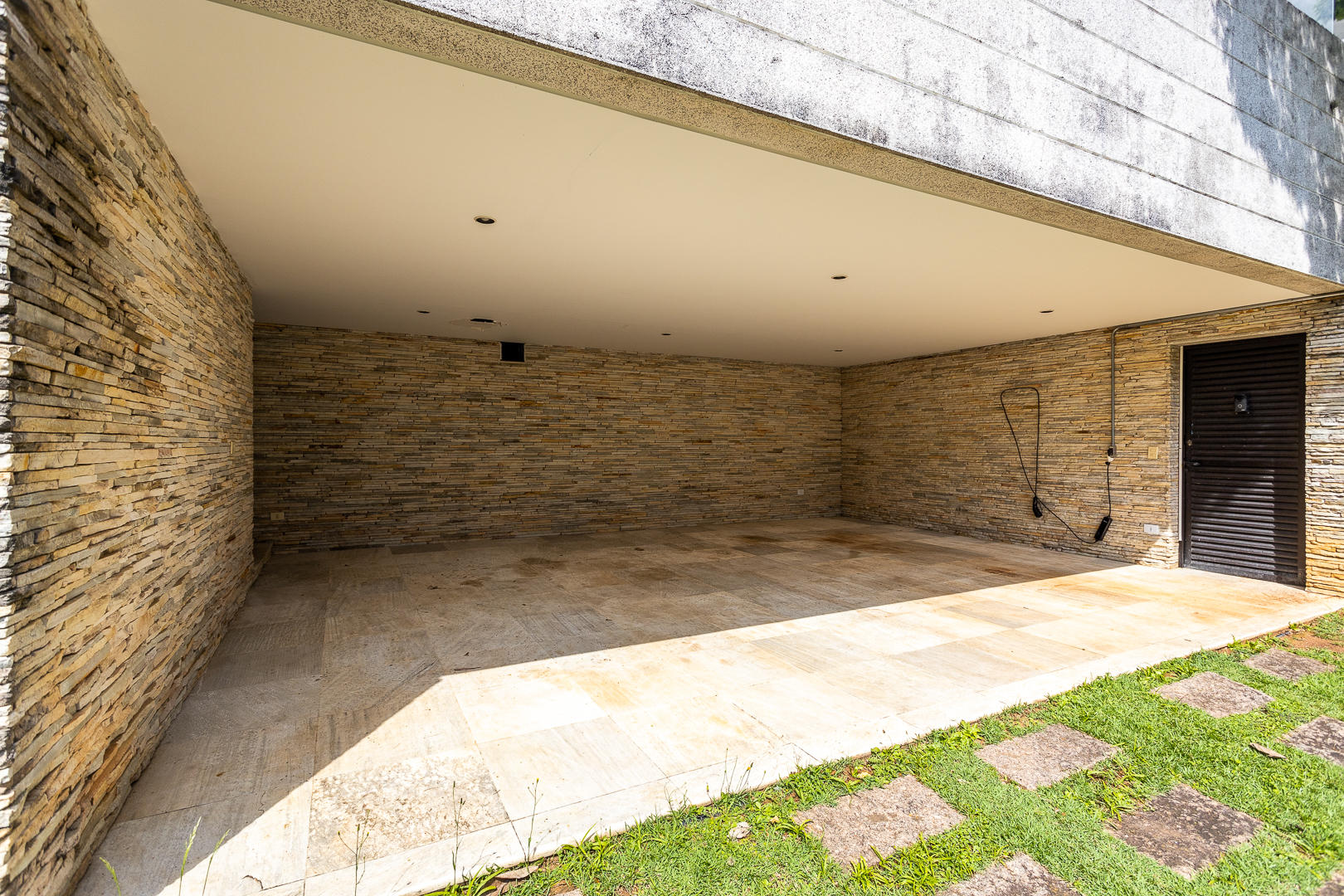 Imagem Casa de Condomínio com 5 Quartos à Venda ou Locação, 530 m² em Alphaville - Santana de Parnaíba Imagem Casa de Condomínio com 5 Quartos à Venda ou Locação, 530 m² em Alphaville - Santana de Parnaíba