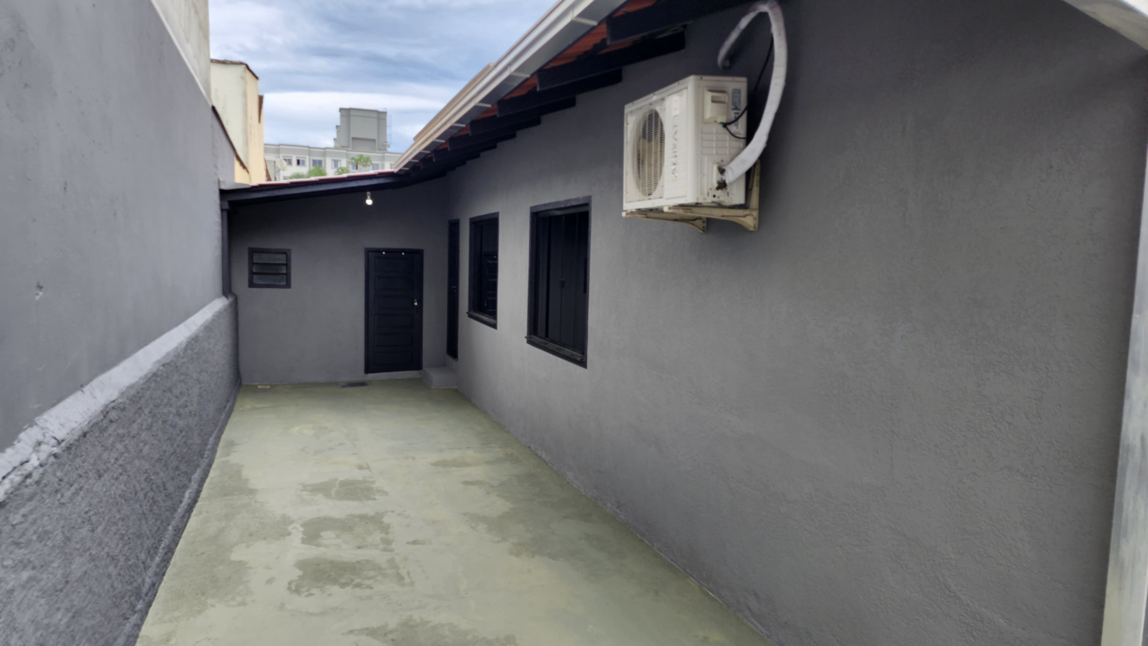 Imagem Casa com 3 Quartos à Venda, 193 m² em Floresta - Joinville