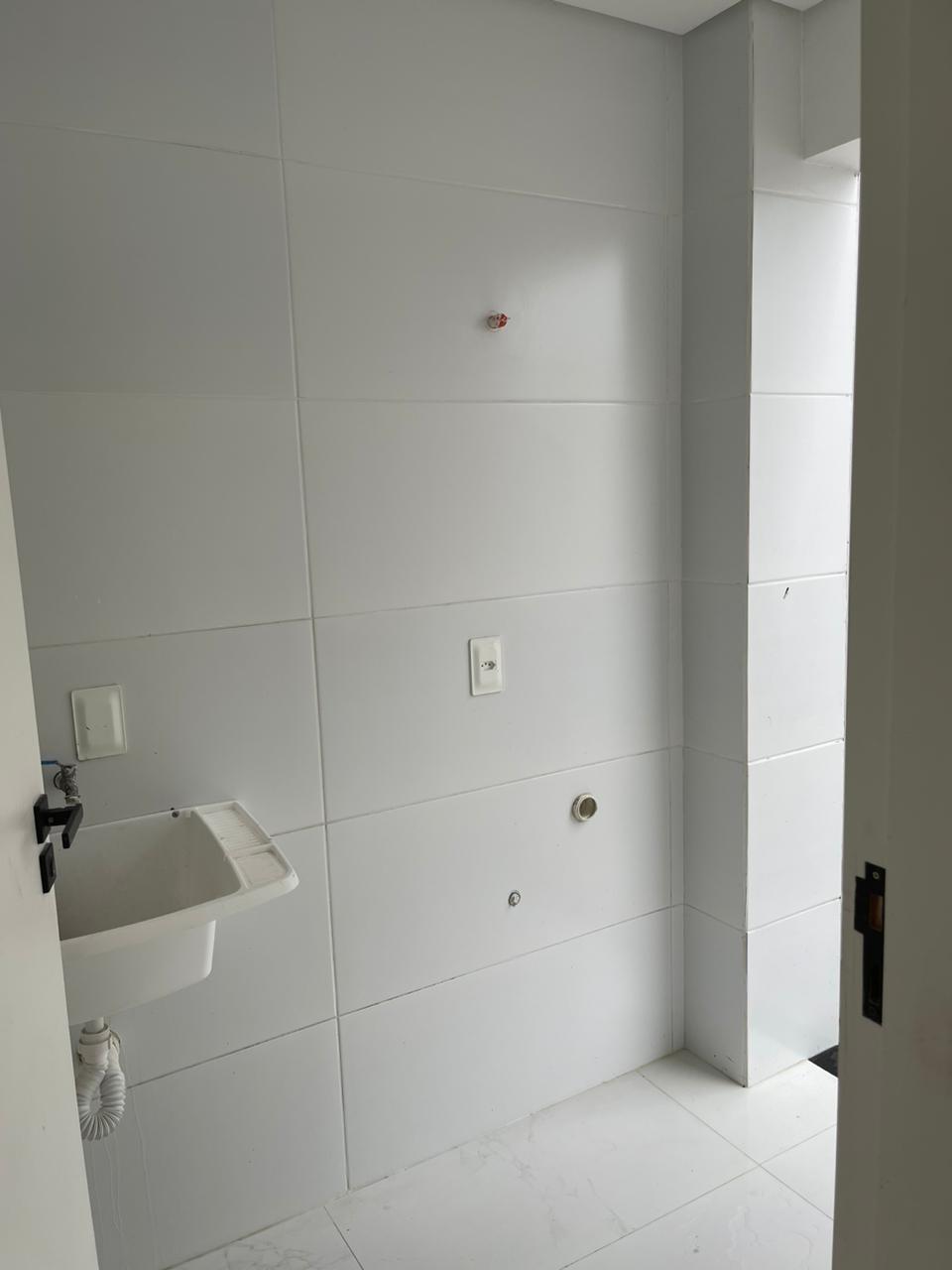 Imagem Casa com 2 Quartos à Venda, 130 m²em Forquilhas - São José