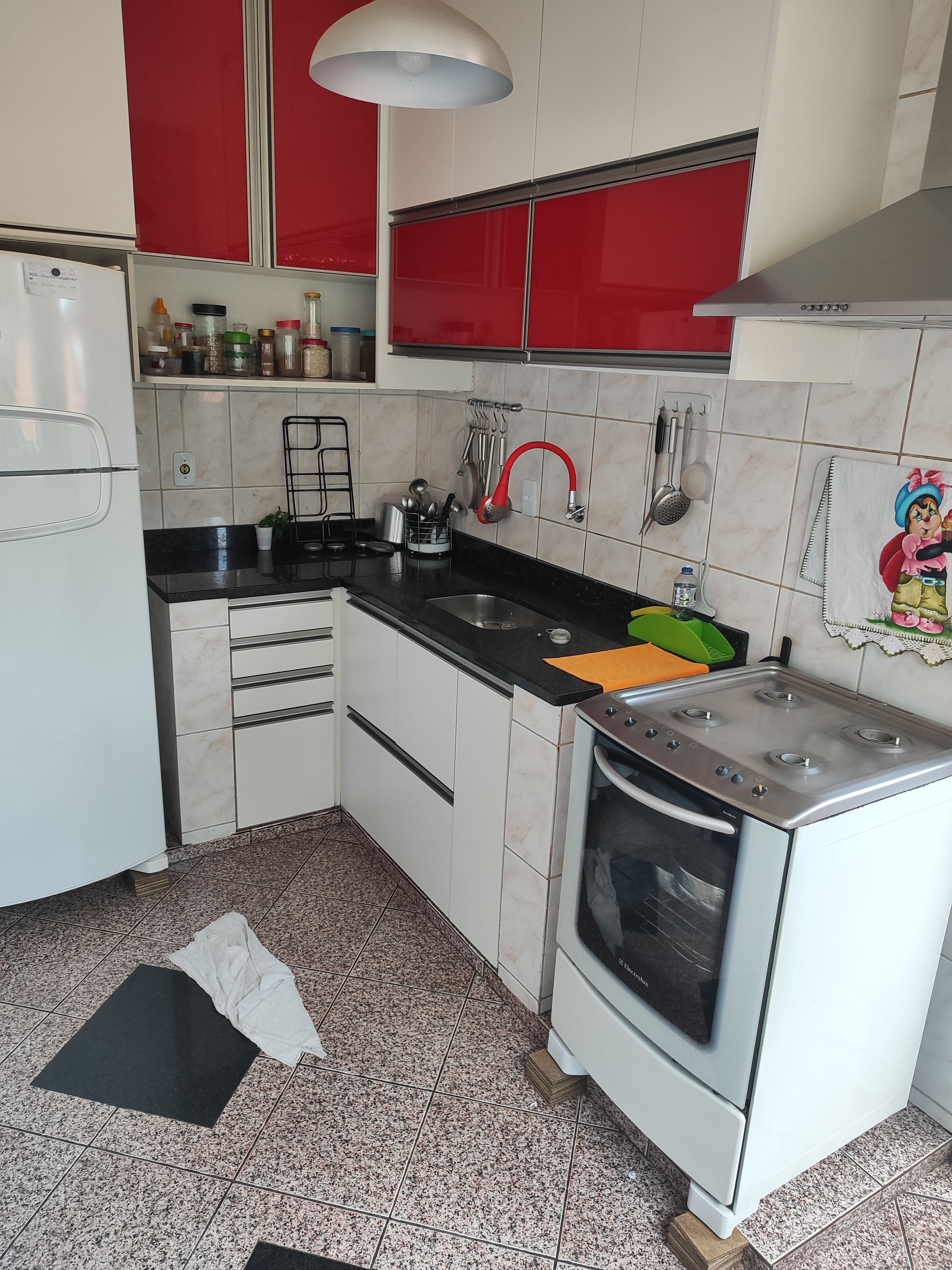 Imagem Casa com 4 Quartos à Venda, 180 m²em Novo Glória - Belo Horizonte Imagem Casa com 4 Quartos à Venda, 180 m²em Novo Glória - Belo Horizonte
