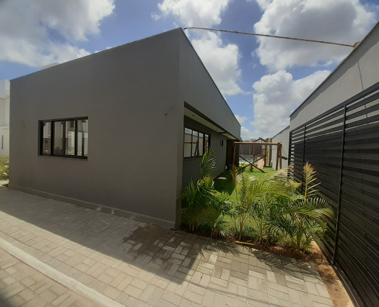 Imagem Casa de Condomínio com 2 Quartos à Venda, 70 m² em Nova Parnamirim - Parnamirim
