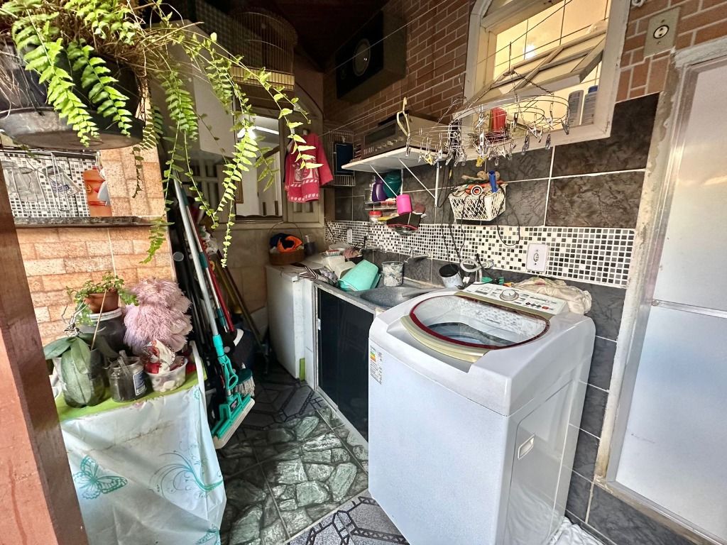 Imagem Casa com 2 Quartos à Venda, 74 m² em Planalto - Belo Horizonte