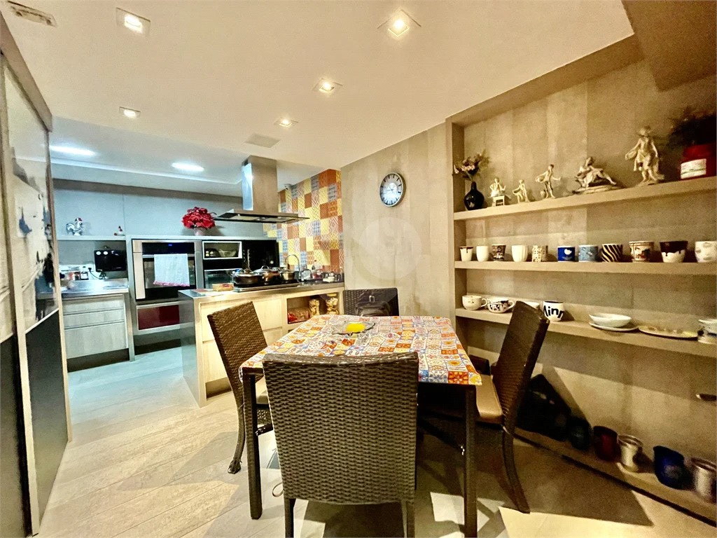 Apartamento com 4 Quartos à Venda, 230 m²em Icaraí - Niterói