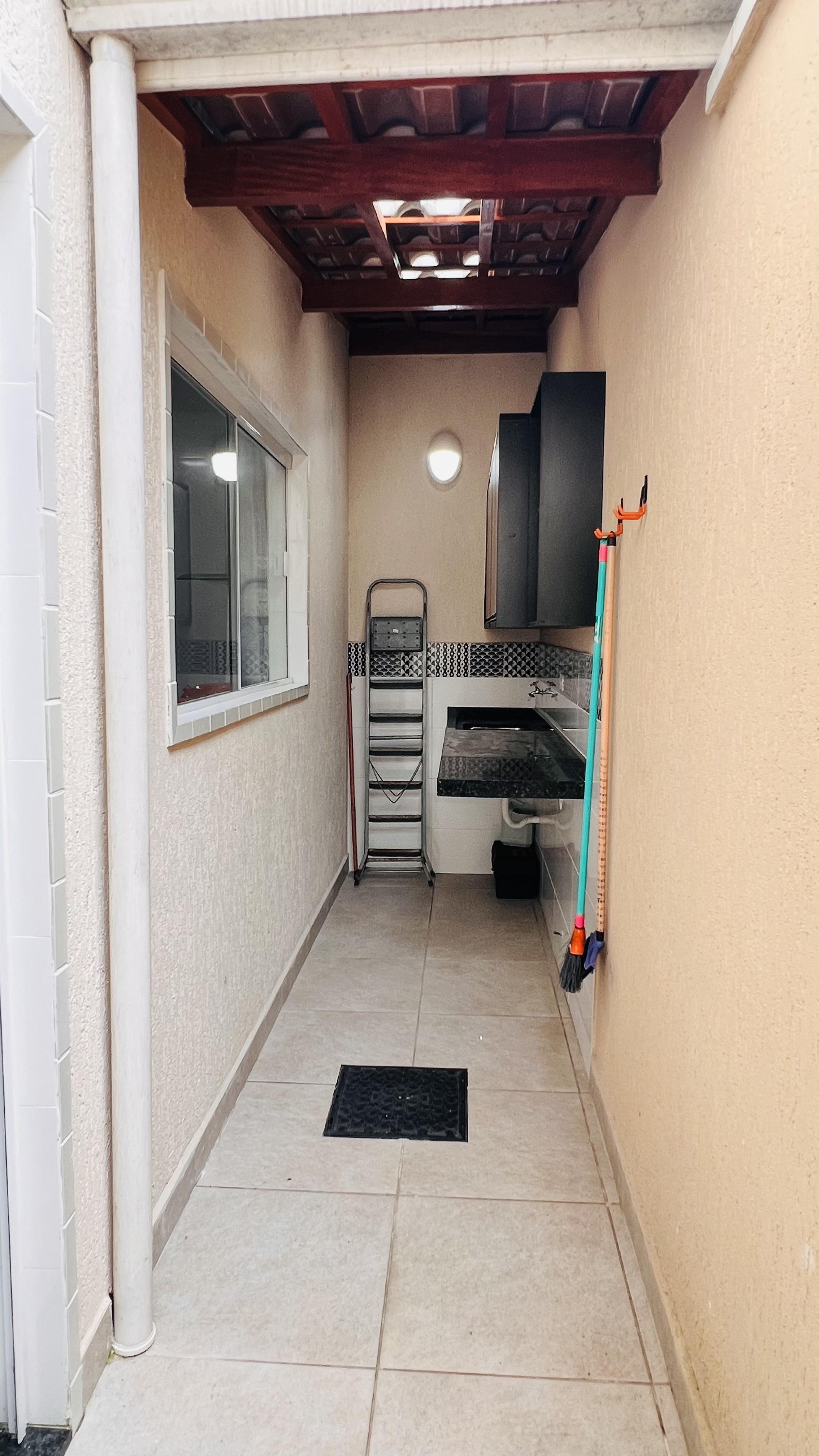 Imagem Sobrado com 2 Quartos à Venda, 84 m²em Caiçara - Praia Grande Imagem Sobrado com 2 Quartos à Venda, 84 m²em Caiçara - Praia Grande