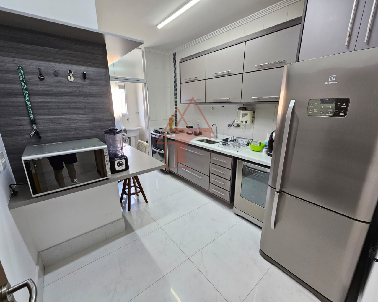 Imagem Apartamento com 3 Quartos à Venda, 114 m² em Pompéia - Santos