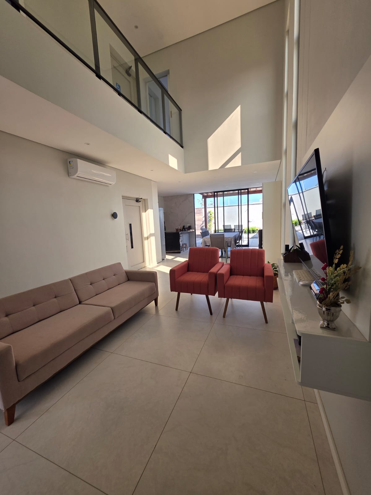Imagem Casa de Condomínio com 4 Quartos à Venda, 190 m² em Cidade Alpha - Eusébio Imagem Casa de Condomínio com 4 Quartos à Venda, 190 m² em Cidade Alpha - Eusébio