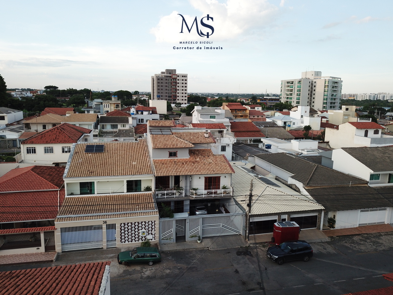 Imagem Casa com 5 Quartos à Venda, 400 m²em Guará II - Brasília