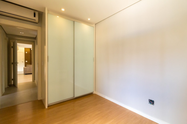 Imagem Apartamento com 3 Quartos à Venda, 125 m² em Hugo Lange - Curitiba