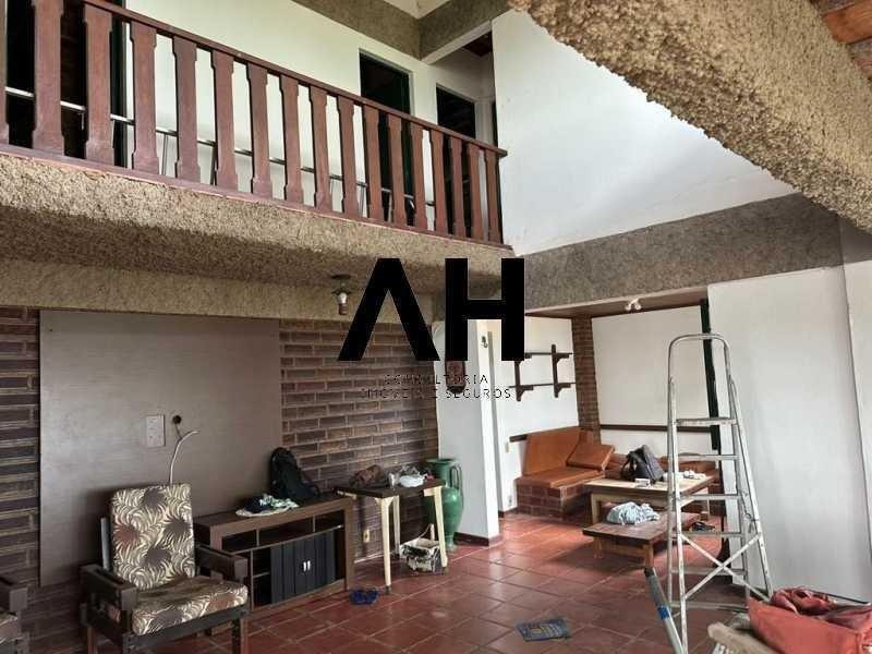 Imagem Casa com 5 Quartos à Venda, 150 m²em Praia de Itaipuaçu (Itaipuaçu) - Maricá Imagem Casa com 5 Quartos à Venda, 150 m²em Praia de Itaipuaçu (Itaipuaçu) - Maricá