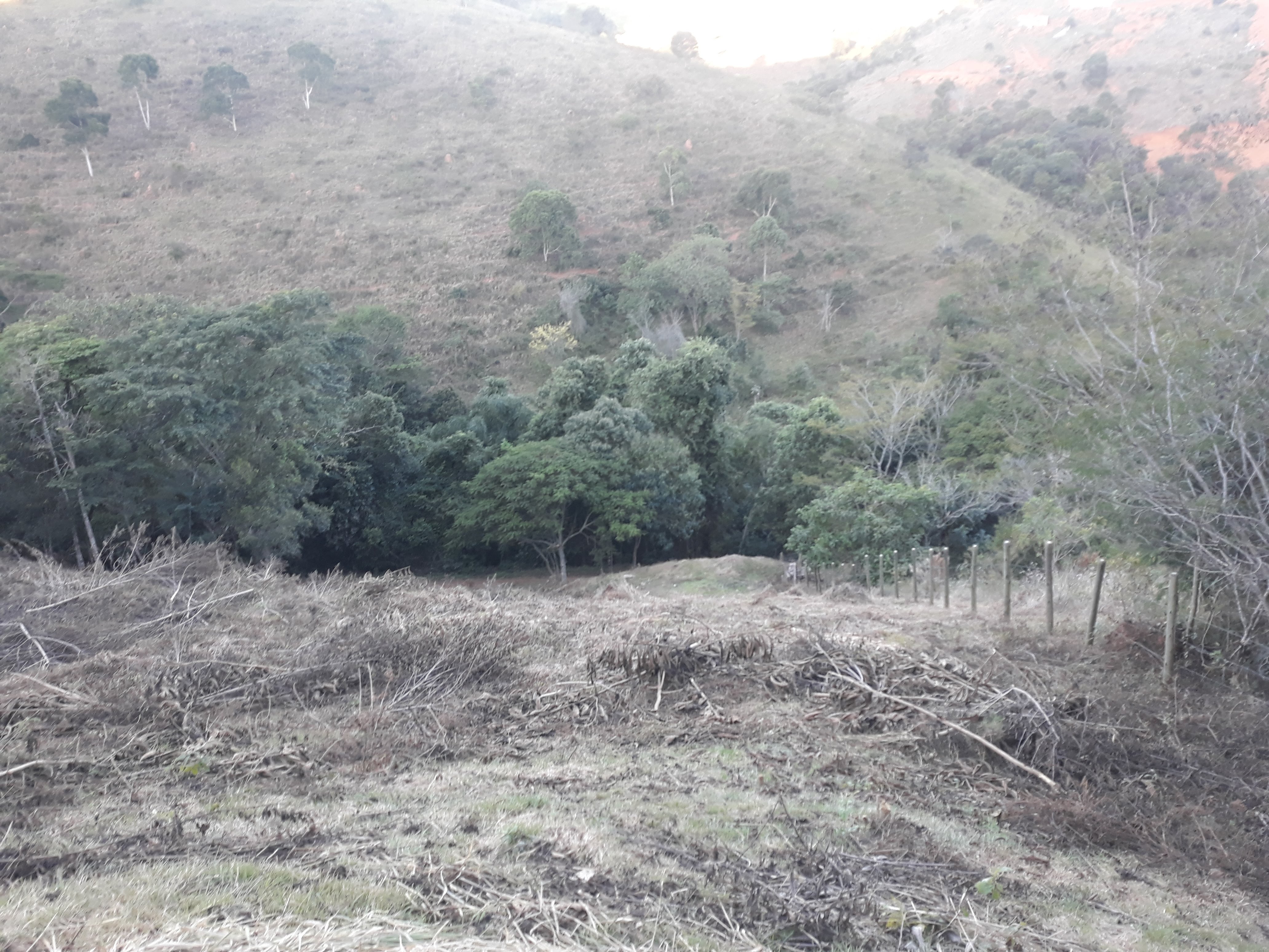 Imagem Terreno à Venda, em Humaitá - Juiz de Fora Imagem Terreno à Venda, em Humaitá - Juiz de Fora