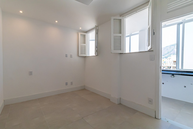 Imagem Apartamento com 3 Quartos à Venda, 225 m²em Botafogo - Rio de Janeiro Imagem Apartamento com 3 Quartos à Venda, 225 m²em Botafogo - Rio de Janeiro