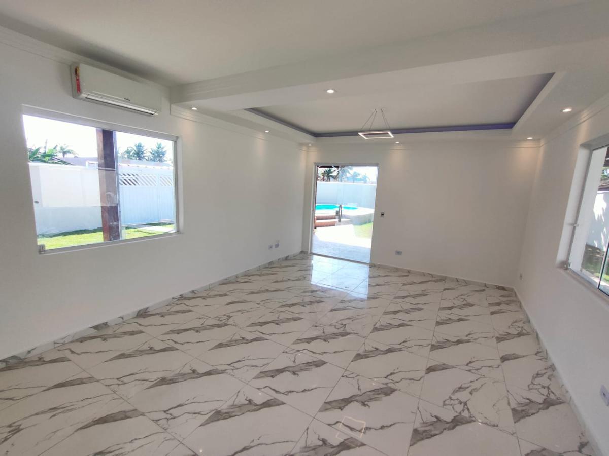 Imagem Casa com 3 Quartos à Venda, 150 m²em Jardim Regina - Itanhaém Imagem Casa com 3 Quartos à Venda, 150 m²em Jardim Regina - Itanhaém