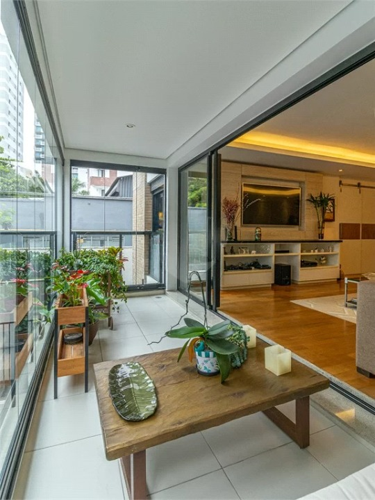 Imagem Apartamento com 3 Quartos à Venda, 161 m²em Vila Nova Conceição - São Paulo