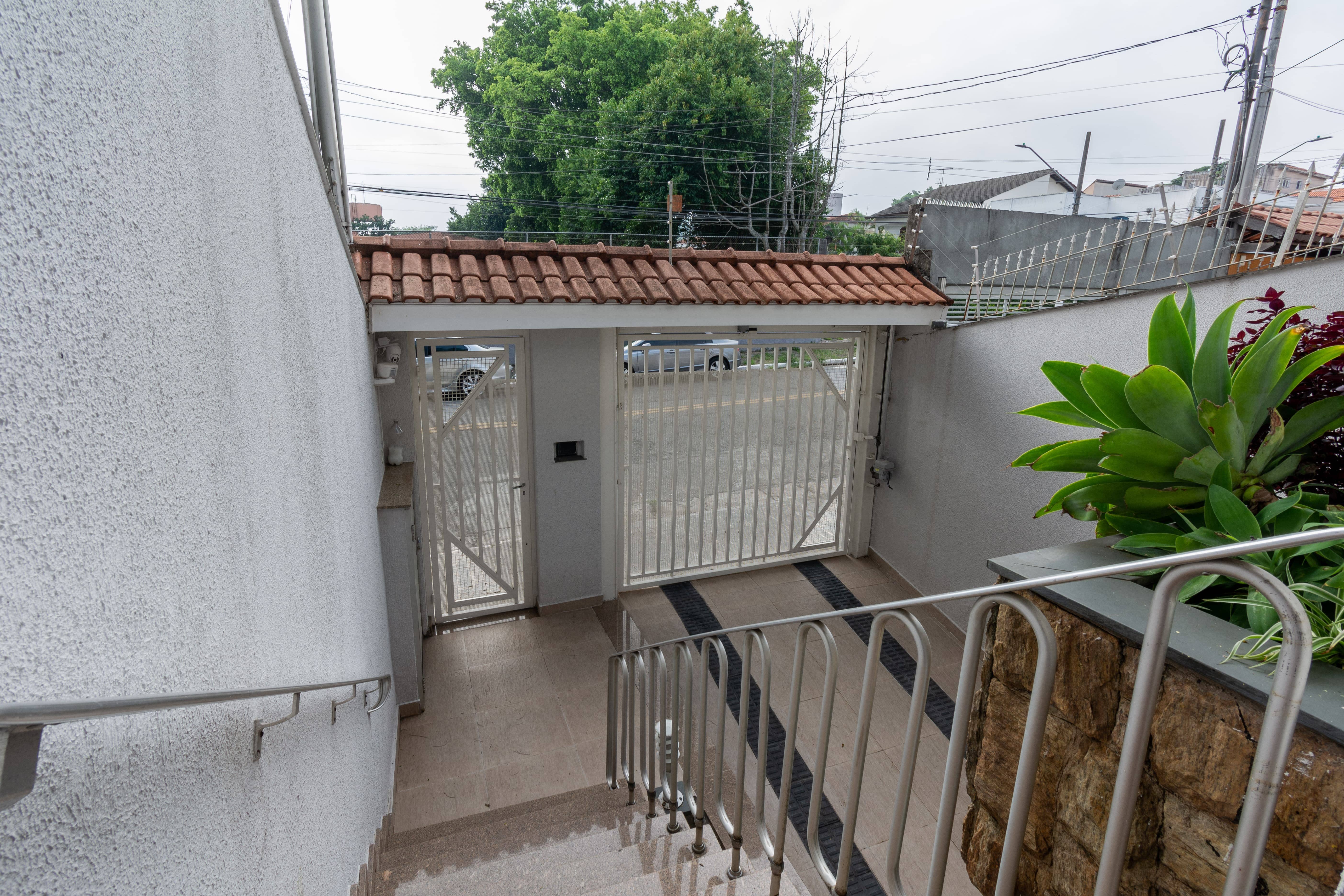 Imagem Sobrado com 3 Quartos à Venda, 171 m²em Jardim Piqueroby - São Paulo