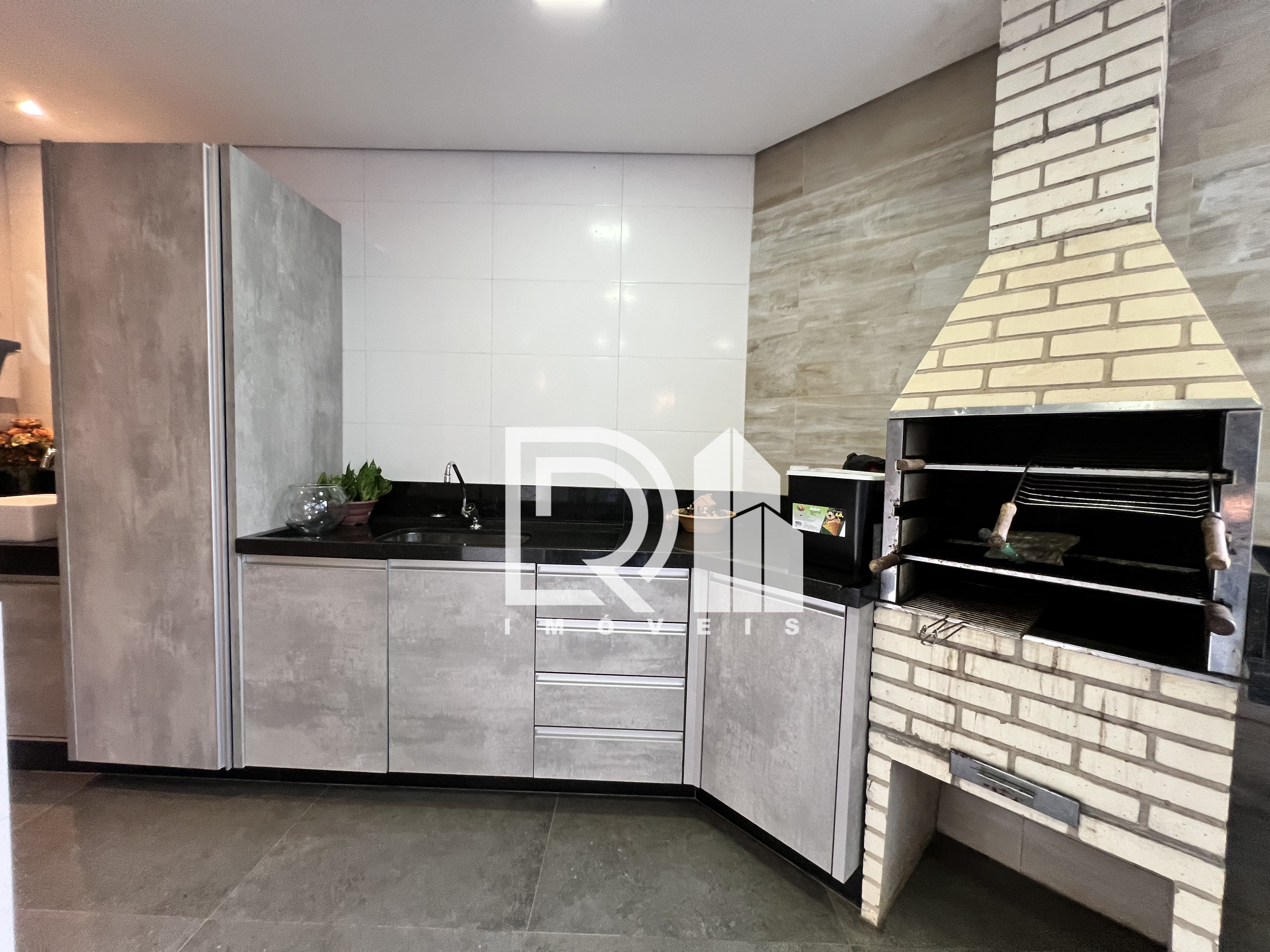 Imagem Casa com 4 Quartos à Venda, 400 m² em Setor Habitacional Vicente Pires - Brasília