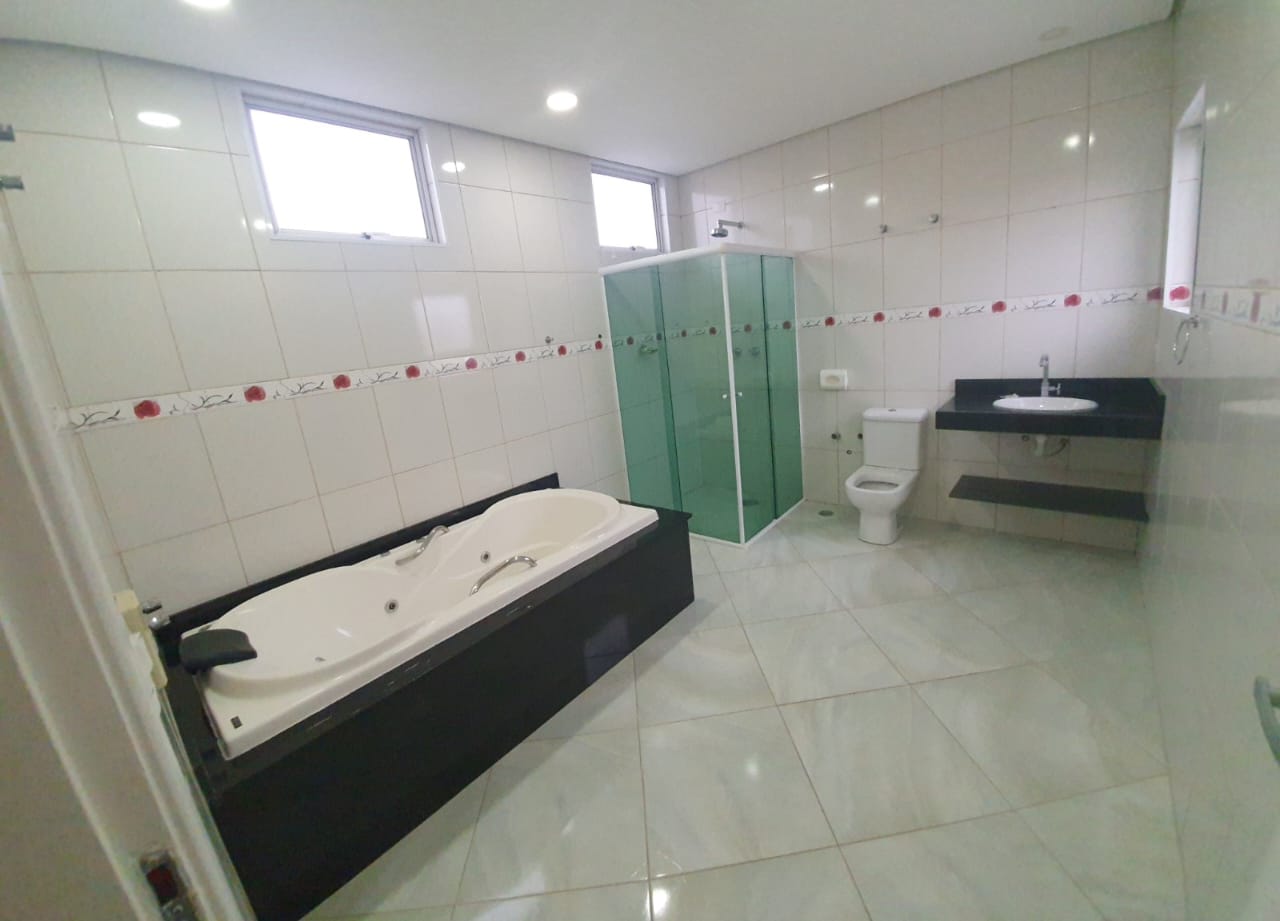 Imagem Casa com 3 Quartos à Venda, 213 m²em Vila Lavínia - Mogi das Cruzes Imagem Casa com 3 Quartos à Venda, 213 m²em Vila Lavínia - Mogi das Cruzes