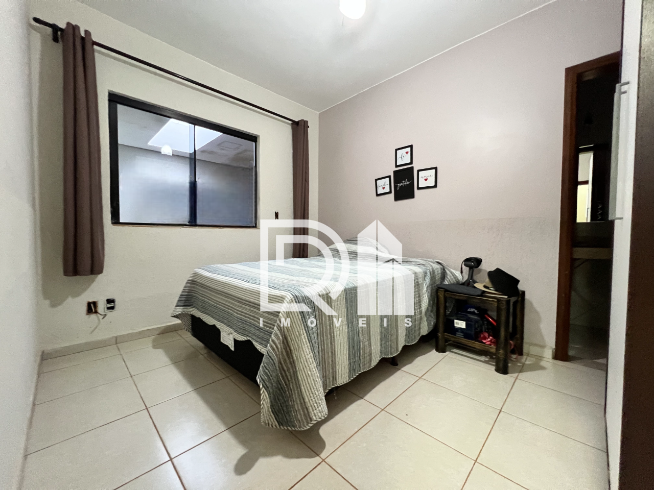 Imagem Casa com 4 Quartos à Venda, 400 m² em Setor Habitacional Vicente Pires - Brasília