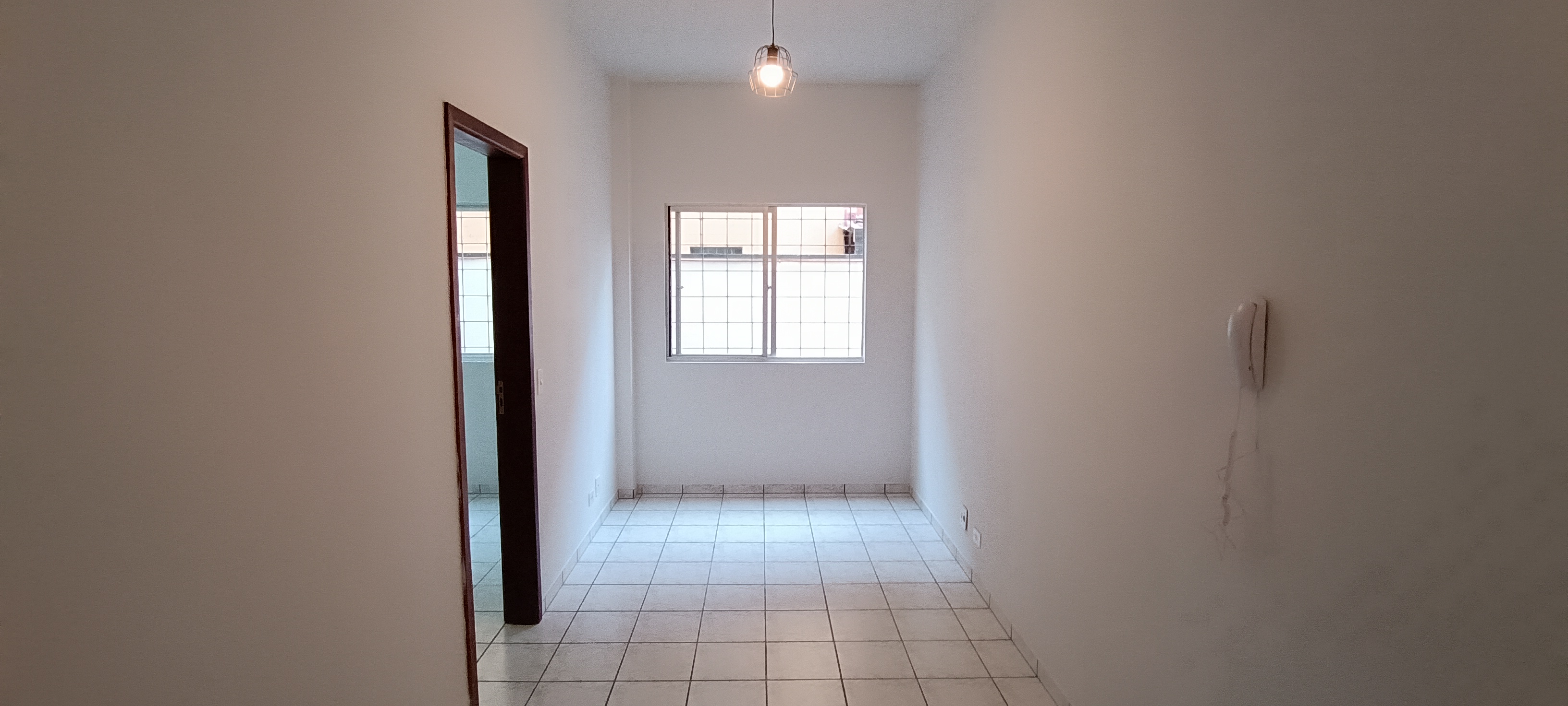 Imagem Apartamento com 1 Quarto para Alugar, 36 m²em Centro - Curitiba