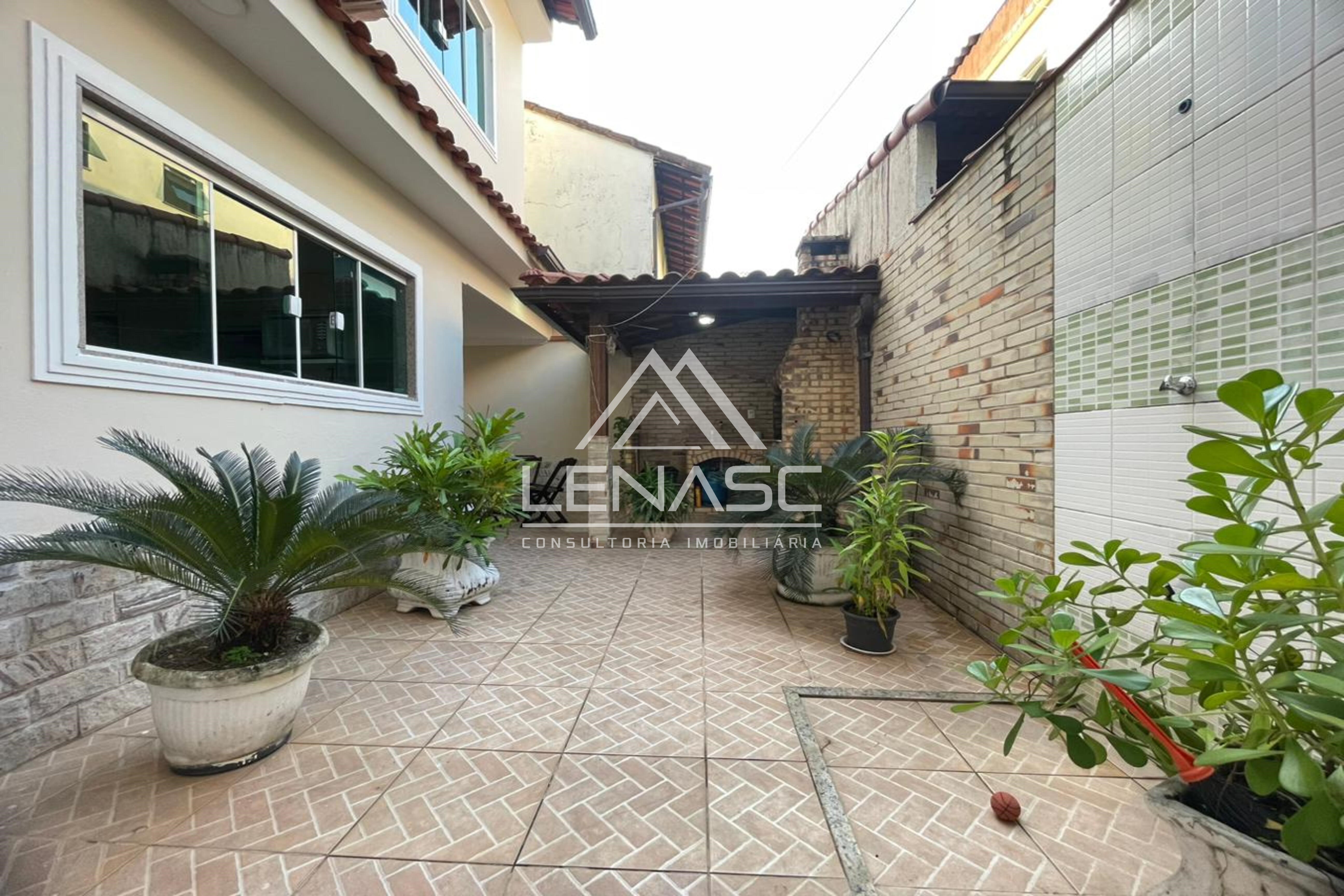 Imagem Casa de Condomínio com 4 Quartos à Venda, 250 m²em Campo Grande - Rio de Janeiro Imagem Casa de Condomínio com 4 Quartos à Venda, 250 m²em Campo Grande - Rio de Janeiro
