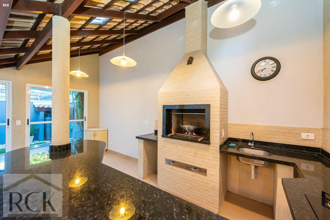 Imagem Sobrado com 3 Quartos à Venda, 162 m²em Uberaba - Curitiba Imagem Sobrado com 3 Quartos à Venda, 162 m²em Uberaba - Curitiba