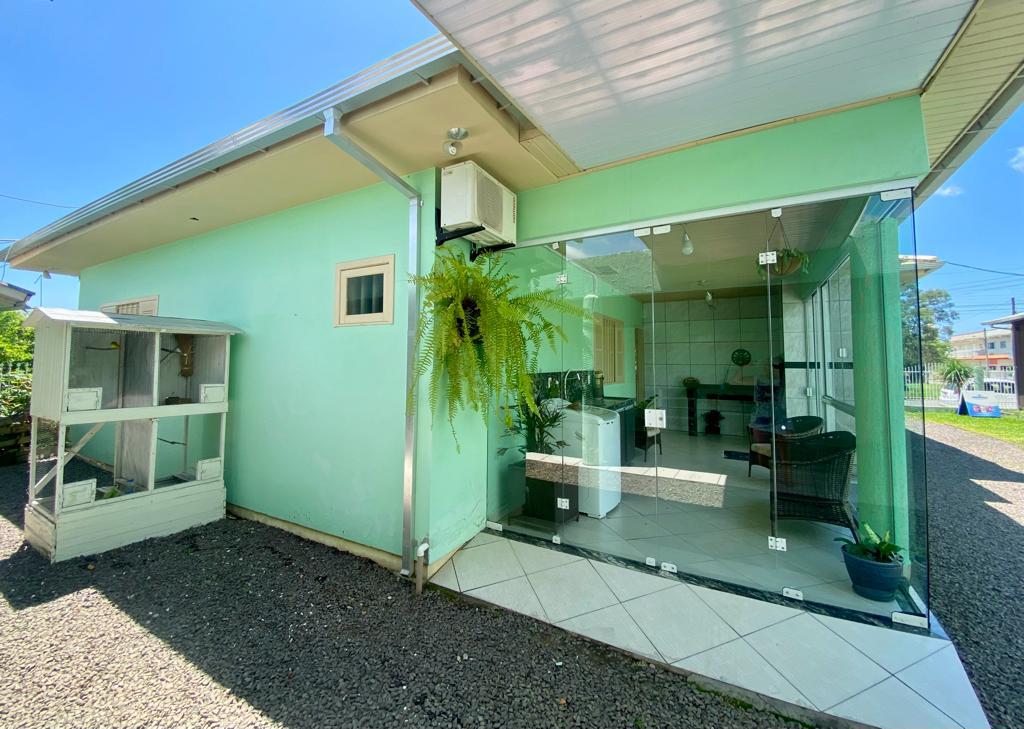 Imagem Casa com 3 Quartos à Venda, 150 m² em Vila São Luiz - Sombrio