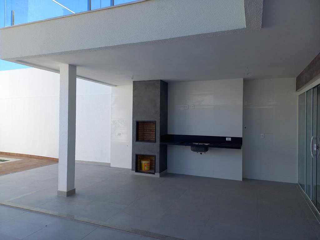 Imagem Casa com 4 Quartos à Venda, 214 m²em Itaipu - Niterói