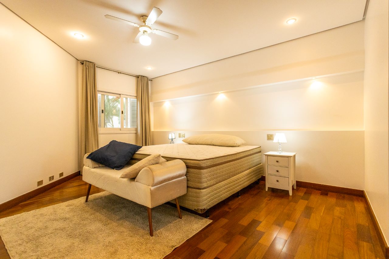 Imagem Casa de Condomínio com 4 Quartos à Venda ou Locação, 750 m² em Tamboré - Santana de Parnaíba