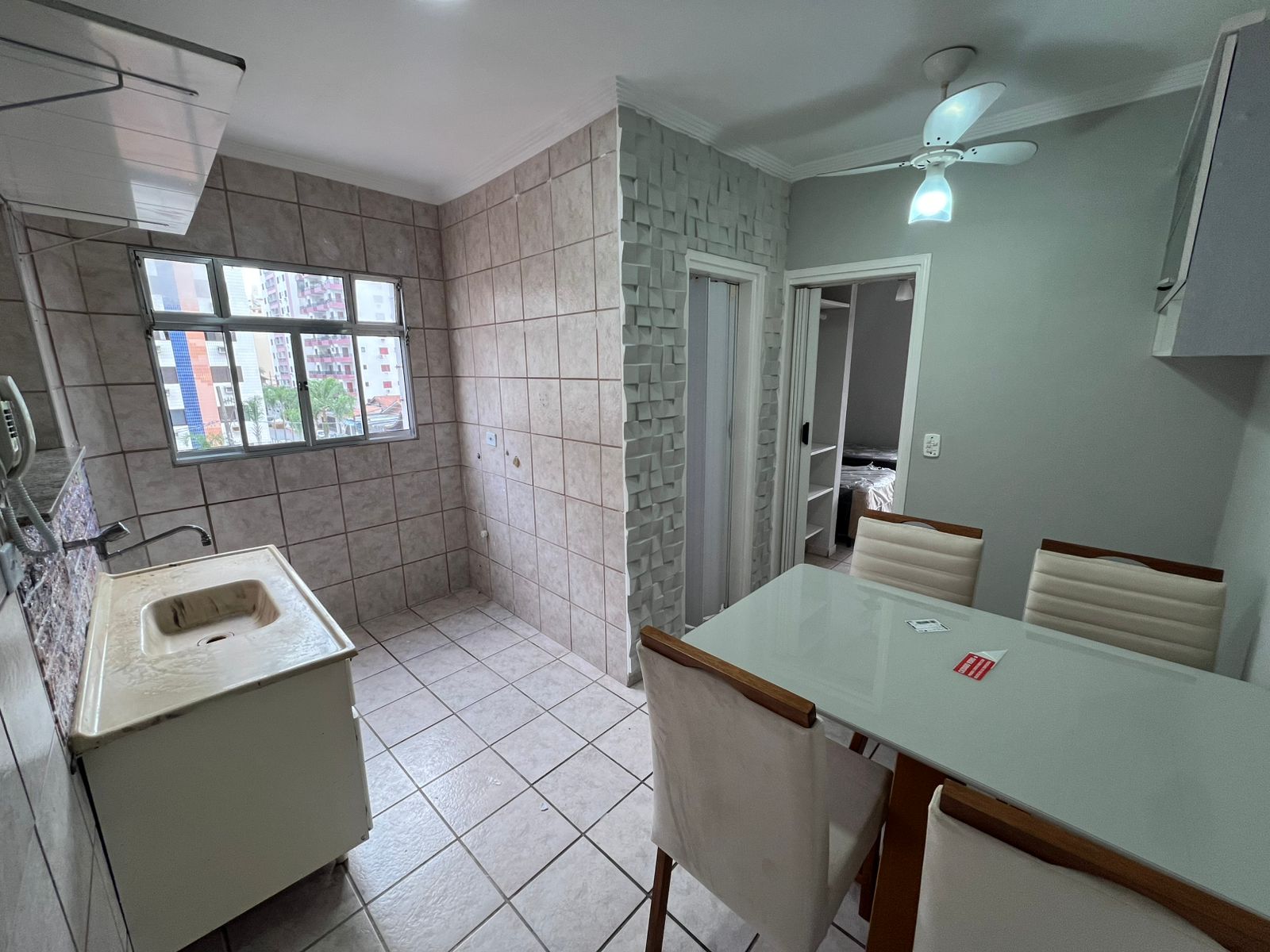 Imagem Apartamento com 1 Quarto à Venda, 40 m² em Tupi - Praia Grande