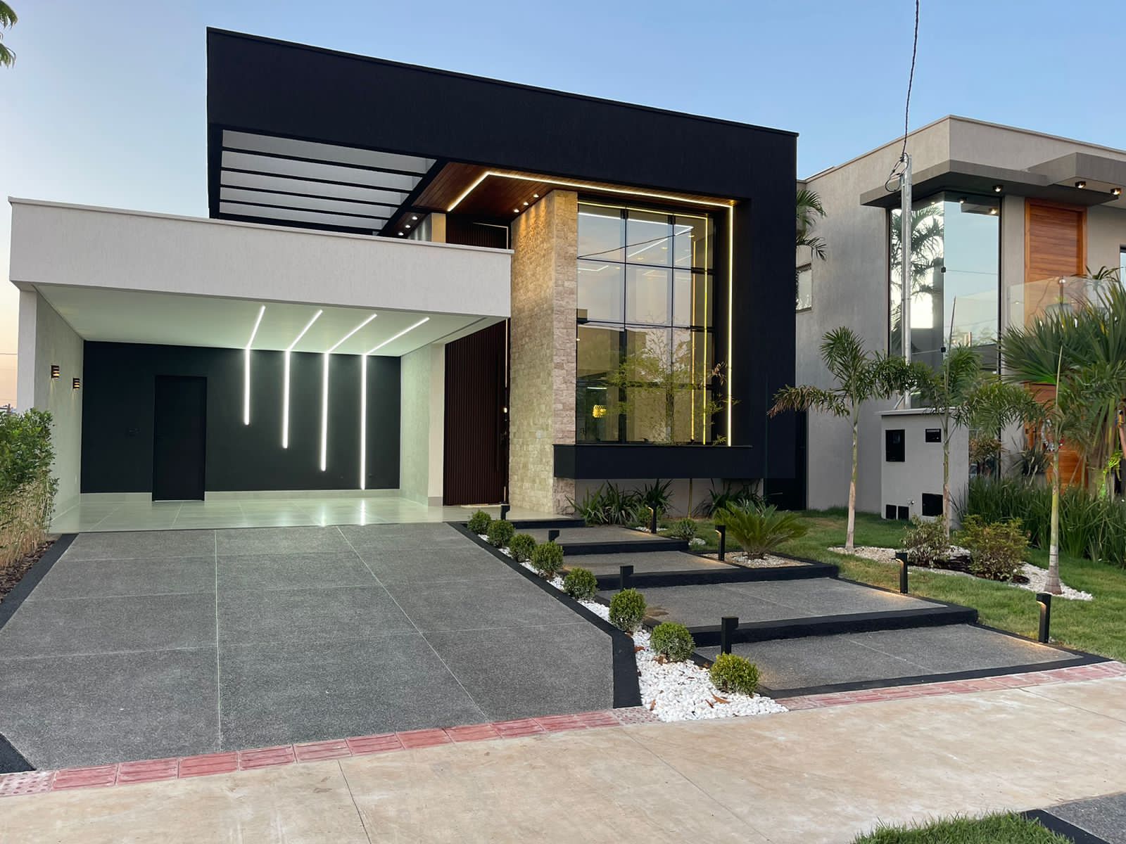 Imagem Casa de Condomínio com 3 Quartos à Venda, 166 m²em Parqville Pinheiros - Aparecida de Goiânia