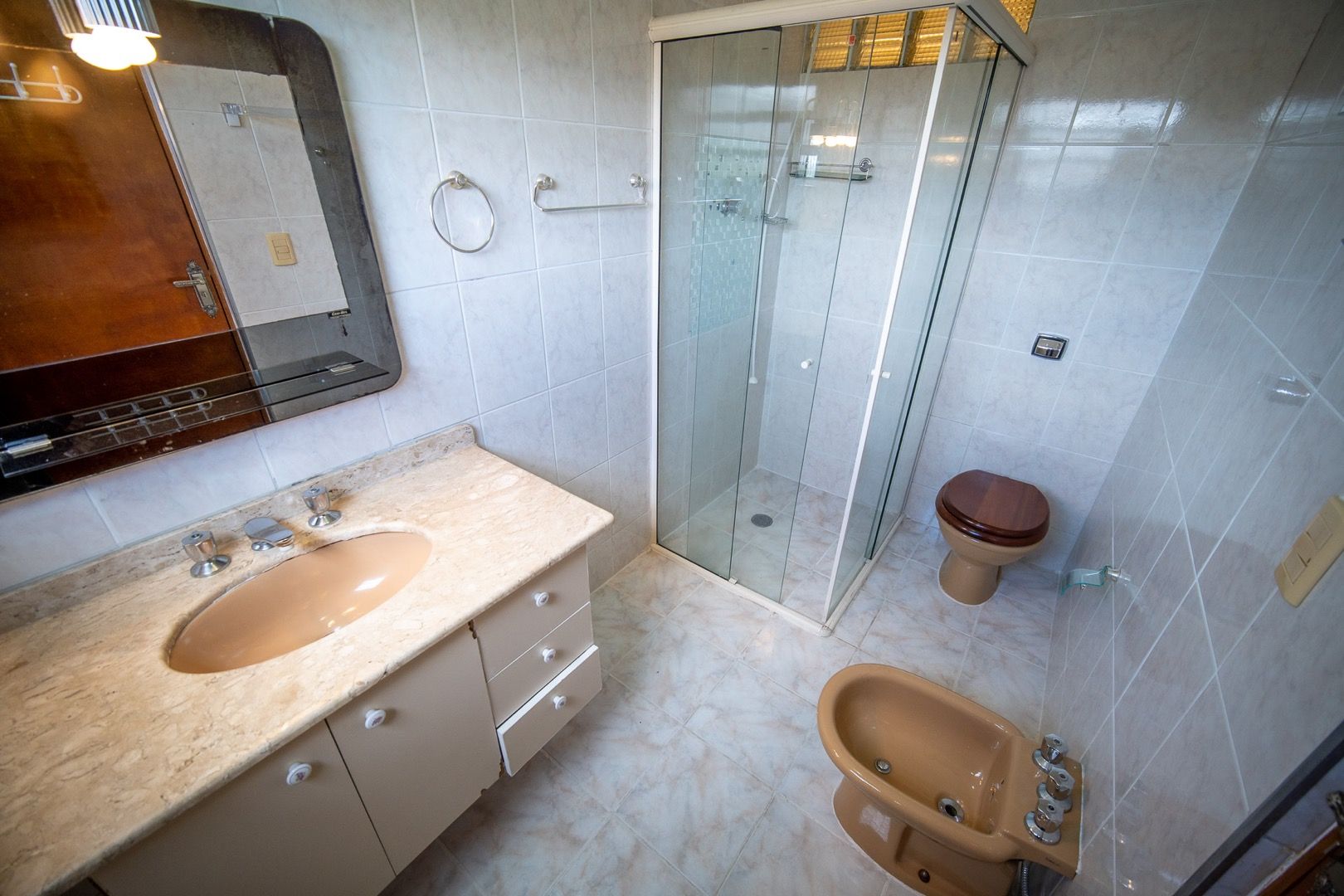 Imagem Casa com 4 Quartos à Venda, 176 m² em Jardim Elvira - Osasco