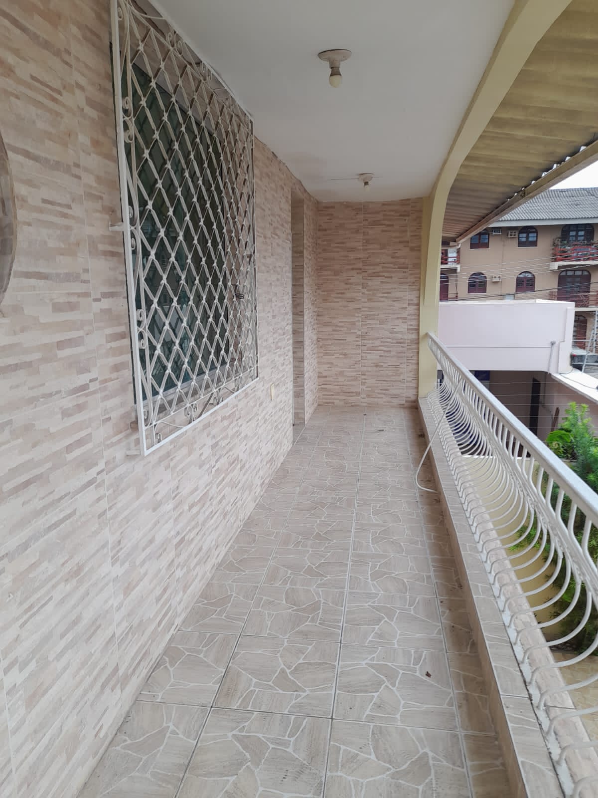 Imagem Casa com 5 Quartos à Venda ou Locação, 224 m²em Adrianópolis - Manaus
